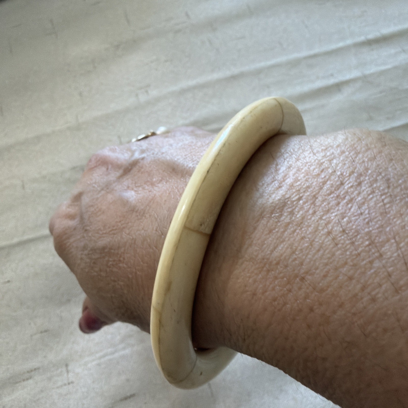 Vintage Natural Buffalo Bone Bangle Bracelet Bohemian beige off white 3 inch