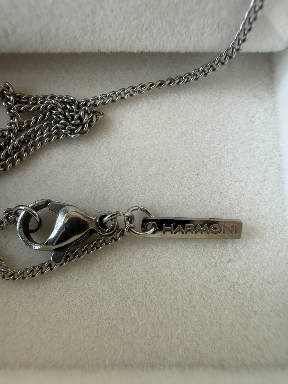 Harmoni Pendant Single – Stainless – Small (20 mm)