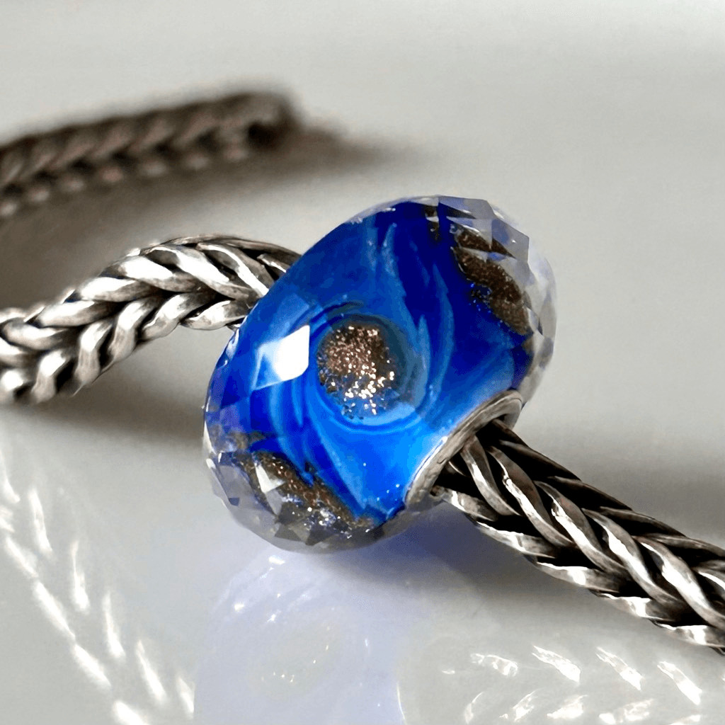 TROLLBEADS Royal Blue & Gold Glitter Event Facet Unique LAA 925S NEW in TB Pouch