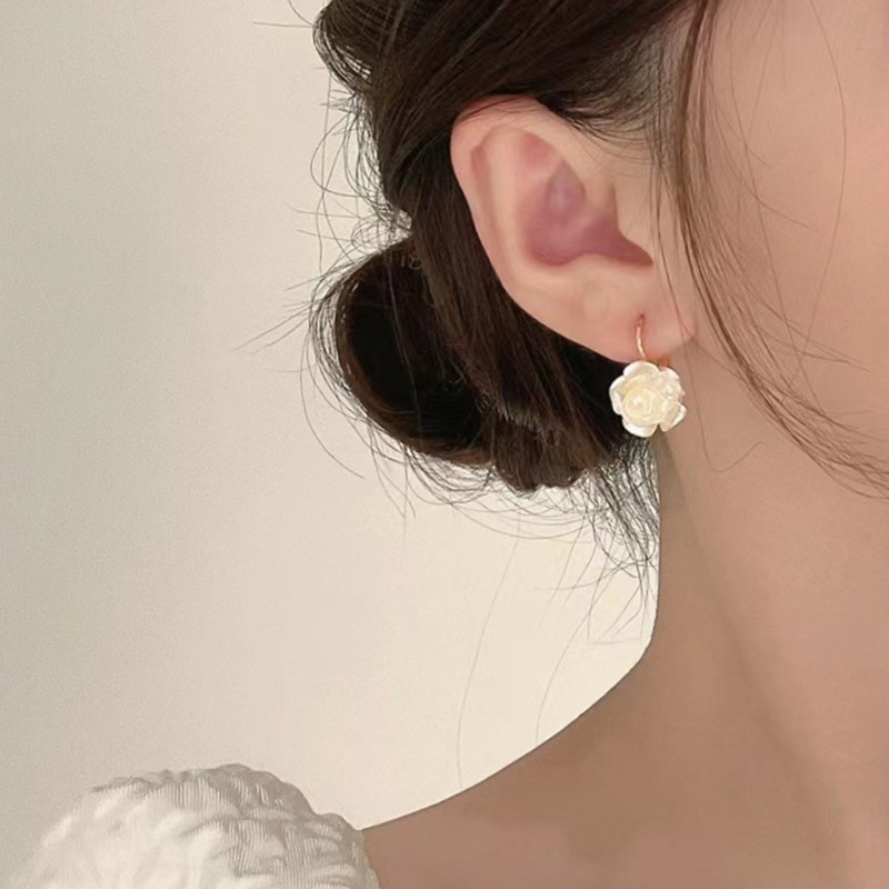 Chic Camellia Hoop Earring Pearl-Floral Studs Earring Statement Dangle Drop