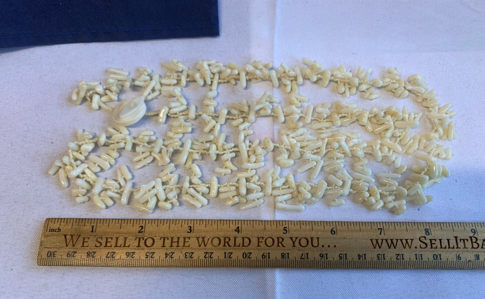 White Coral Branch Hand Knotted Jewelry Set 36″ Necklace & 7.5″ Bracelet