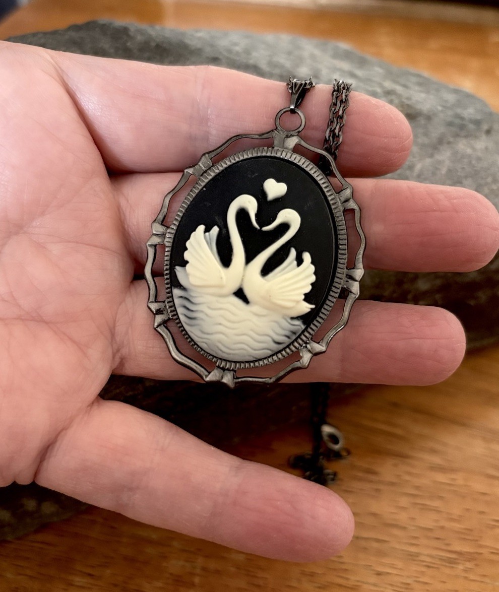 Swans in Love Cameo Necklace, Swan Bird w/Heart, Victorian Vintage Style Pendant