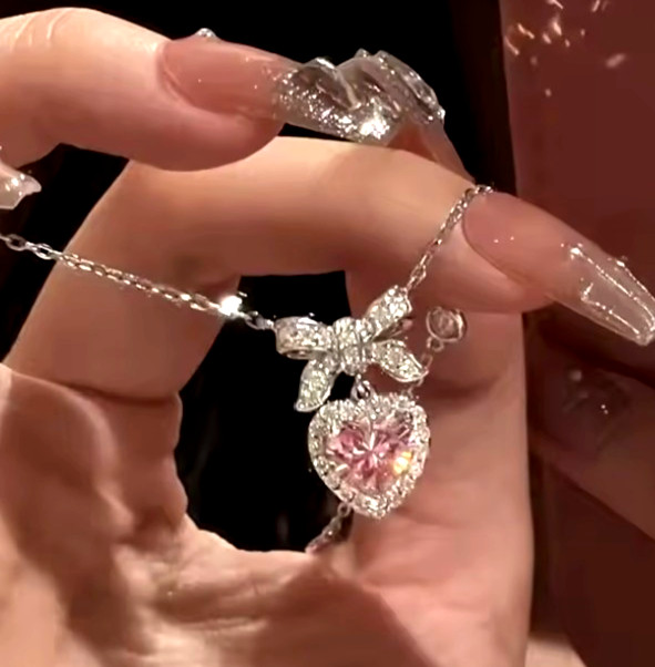 Super Cute Bow Pink HEART Valentine LOVE Rhinestone Betsey Johnson NECKLACE