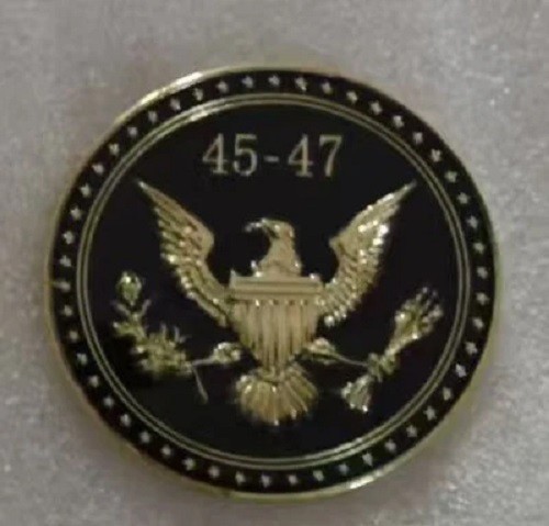 TRUMP 45 47 PRESIDENTIAL EAGLE BLACK AND GOLD Motorcycle Hat Cap lapel Pin