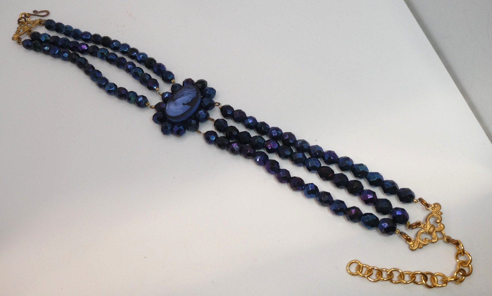 Vtg Glass Cameo 3 Strand Choker Necklace Peacock Black Blue Glass Faceted Beads