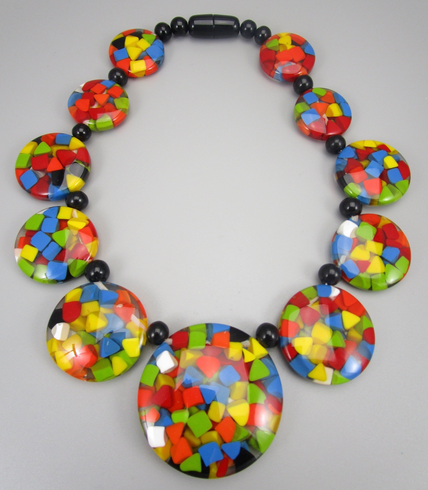  COLORFUL MARION GODART CLEAR CONFETTI RESIN CHOKER NECKLACE – FRANCE