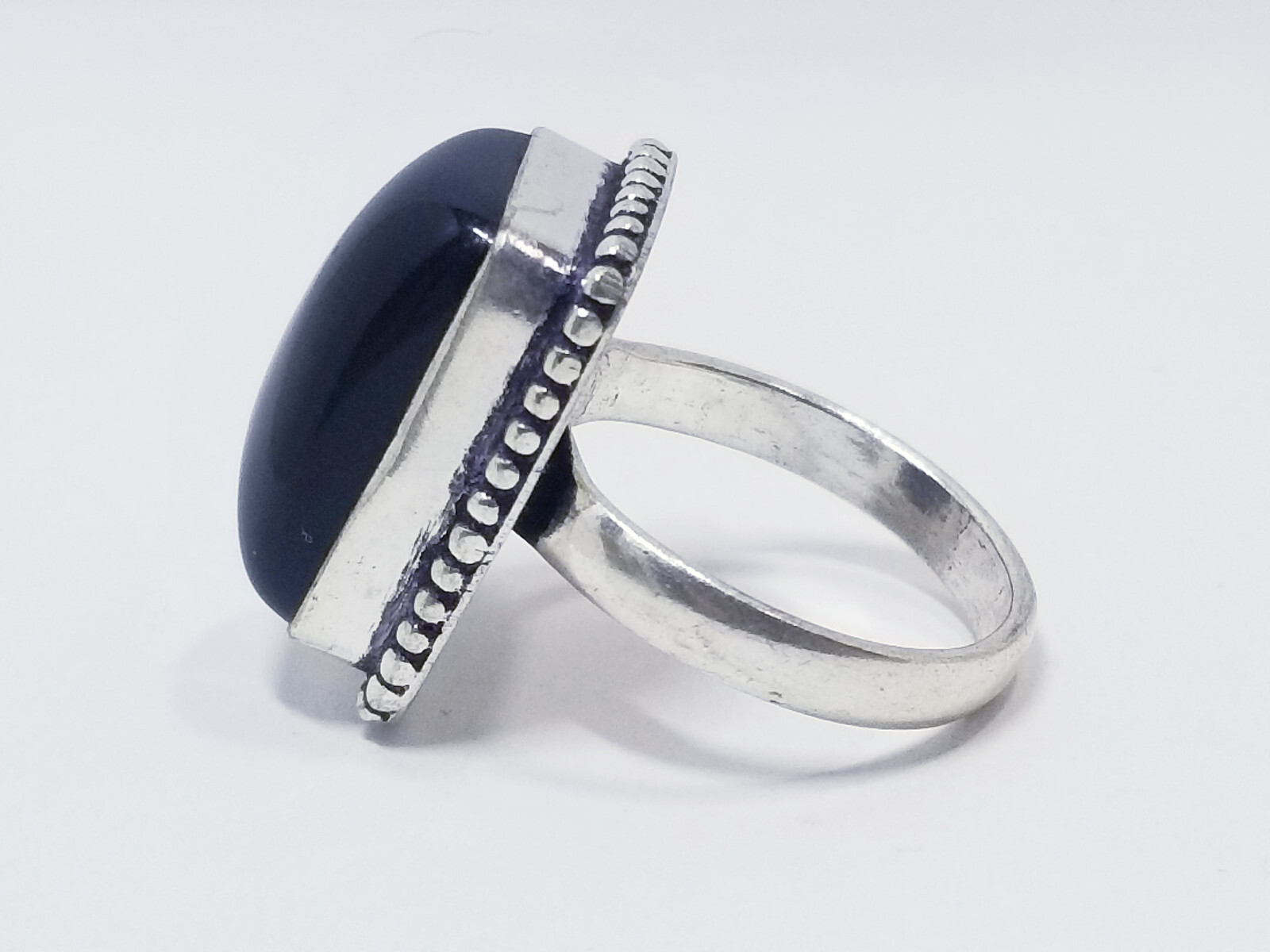 Sterling Silver Onyx Ring sz 9 (9.1g T.W.)