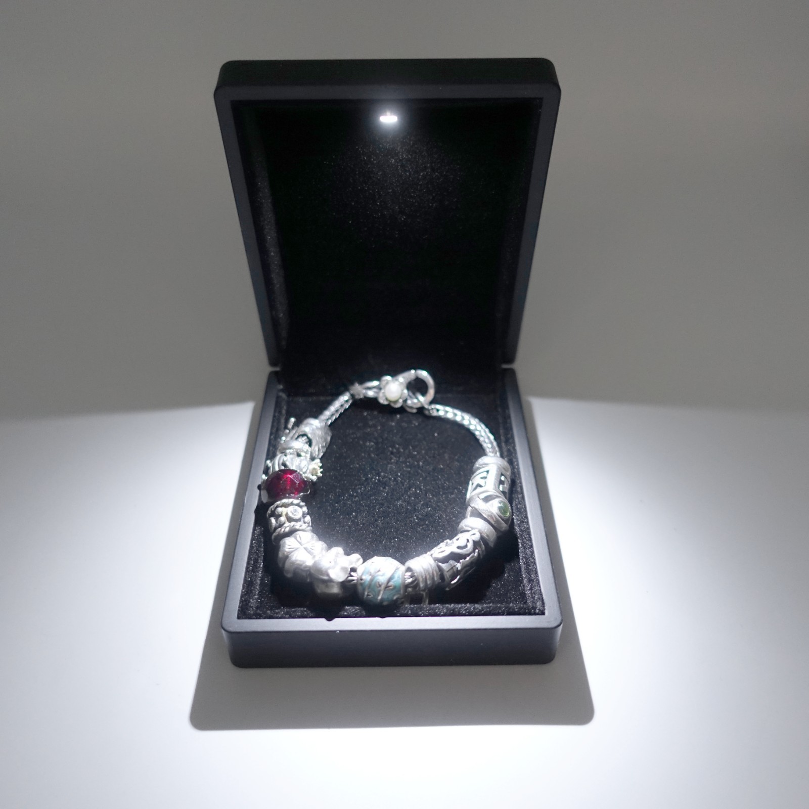 Authentic Sterling LAA 925S Trollbeads Bracelet Trollbeads – Pandora – Tadora