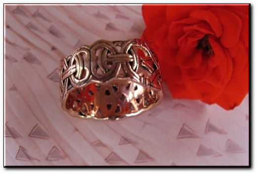 Solid Copper Celtic Ring CRI573 – 3/8 inch wide. Available in Sizes 4 to 13.