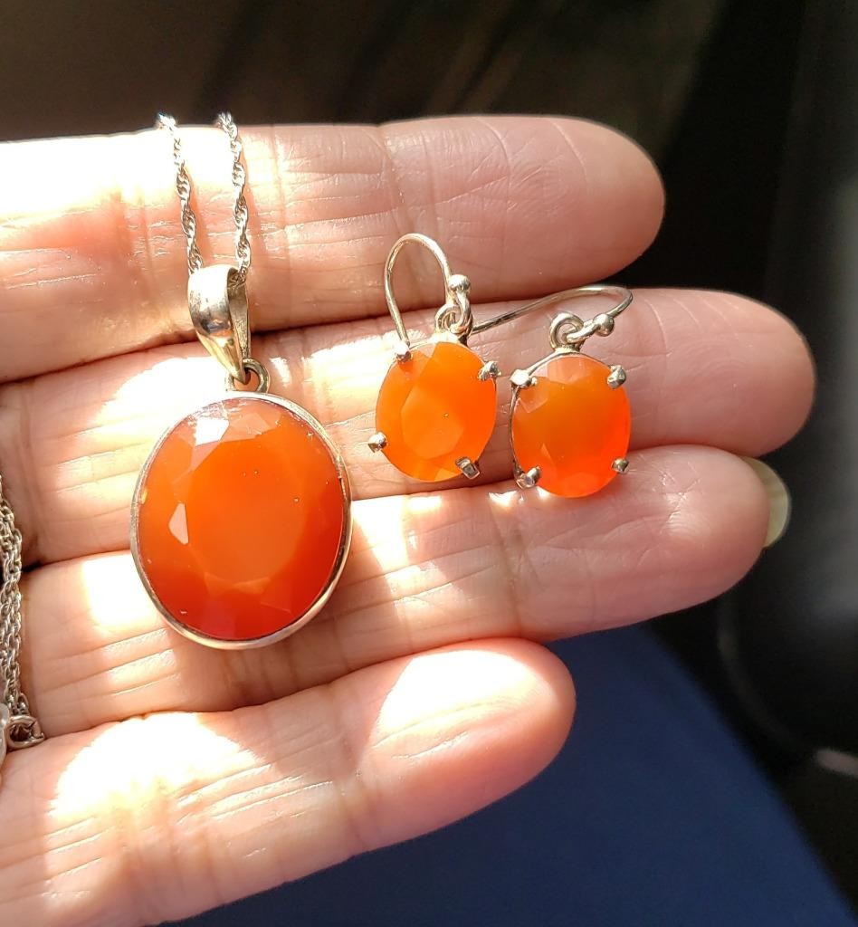 Vintage 925 Sterling Silver Carnelian Necklace / Earrings Set (13.5 grams)!