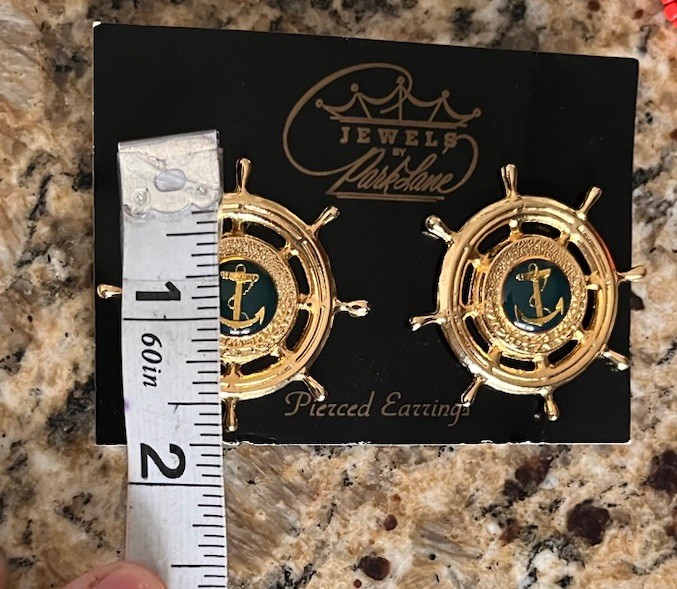 jewels by park lane Gold Tone Ship Wheel Anchor Teal Green Pierced Earrings NWT