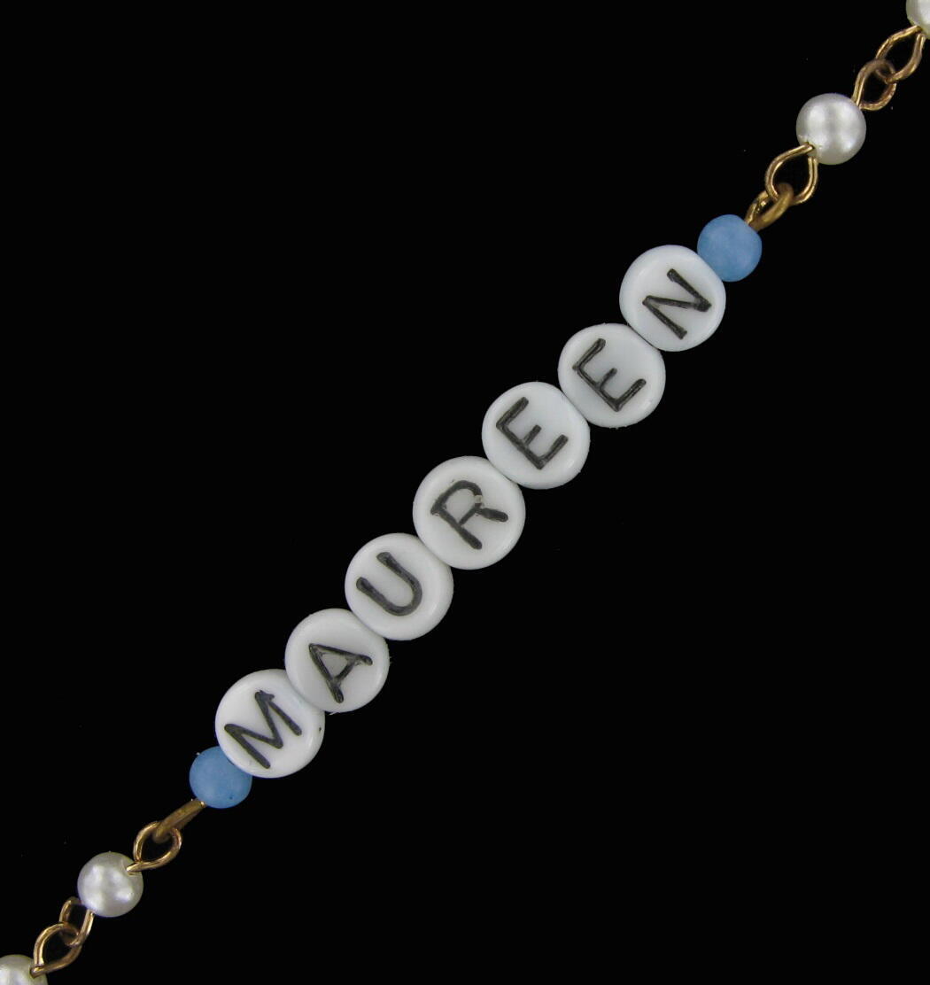 Maureen – Blue Glass Faux Pearl Name Link Bracelet – Circa 1950-60