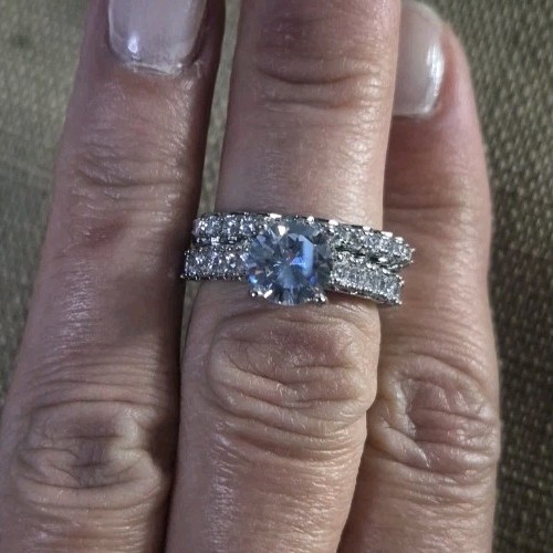 Silver Tone Ring Solitare With Accents And Matching Band Size 6.5