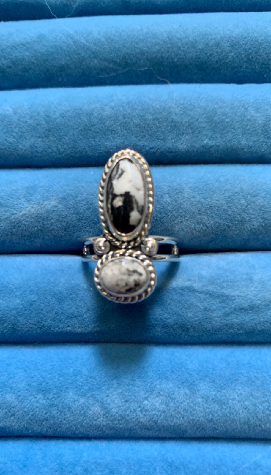 White Buffalo Ring in Sterling Silver (Size 6.0) 4.30 ctw