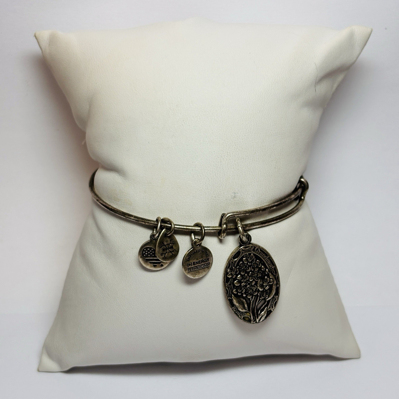 Alex and Ani Silver Tone Grandmother Adjustable Bracelet 7-9 in – .39