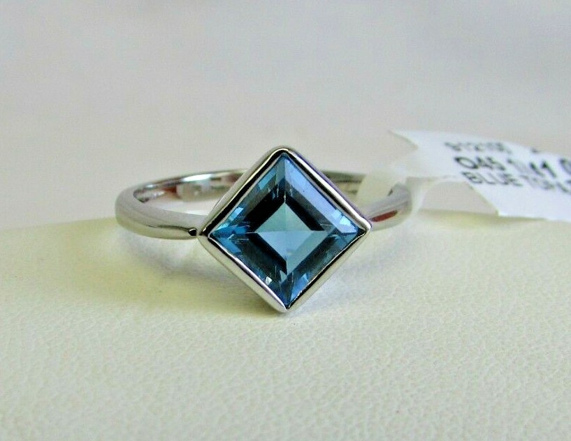 Allison Reed Silver Tone Blue Topaz Ring Size 6.5 (O45 1741 06) NEW