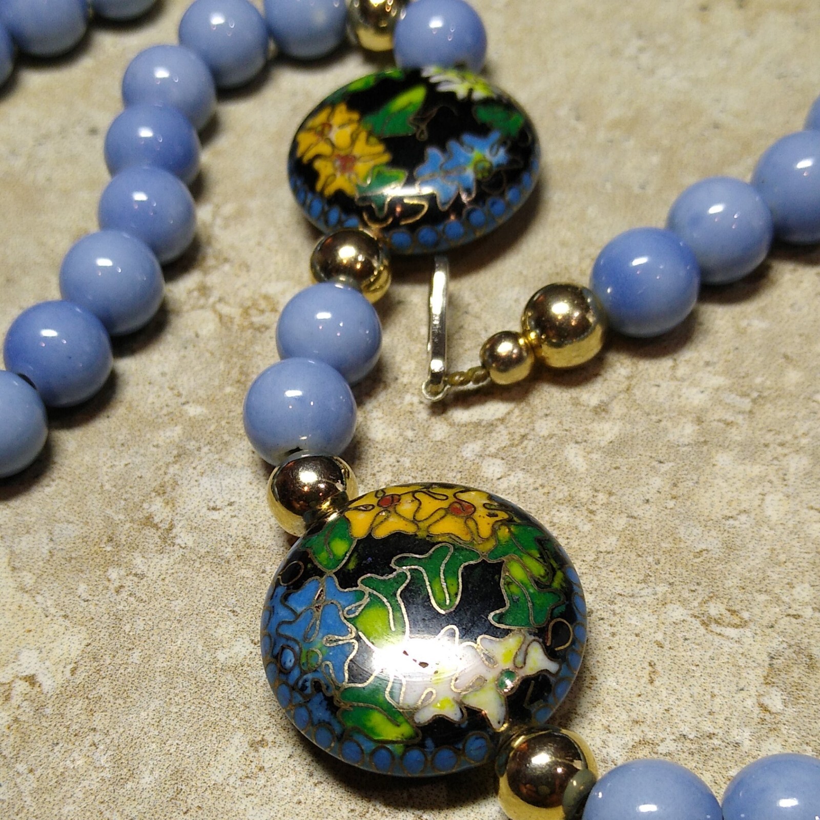 CERAMIC Bead Chinese CLOISONNE Lily Flower Ivy 20″ Necklace Periwinkle Tone EUC!