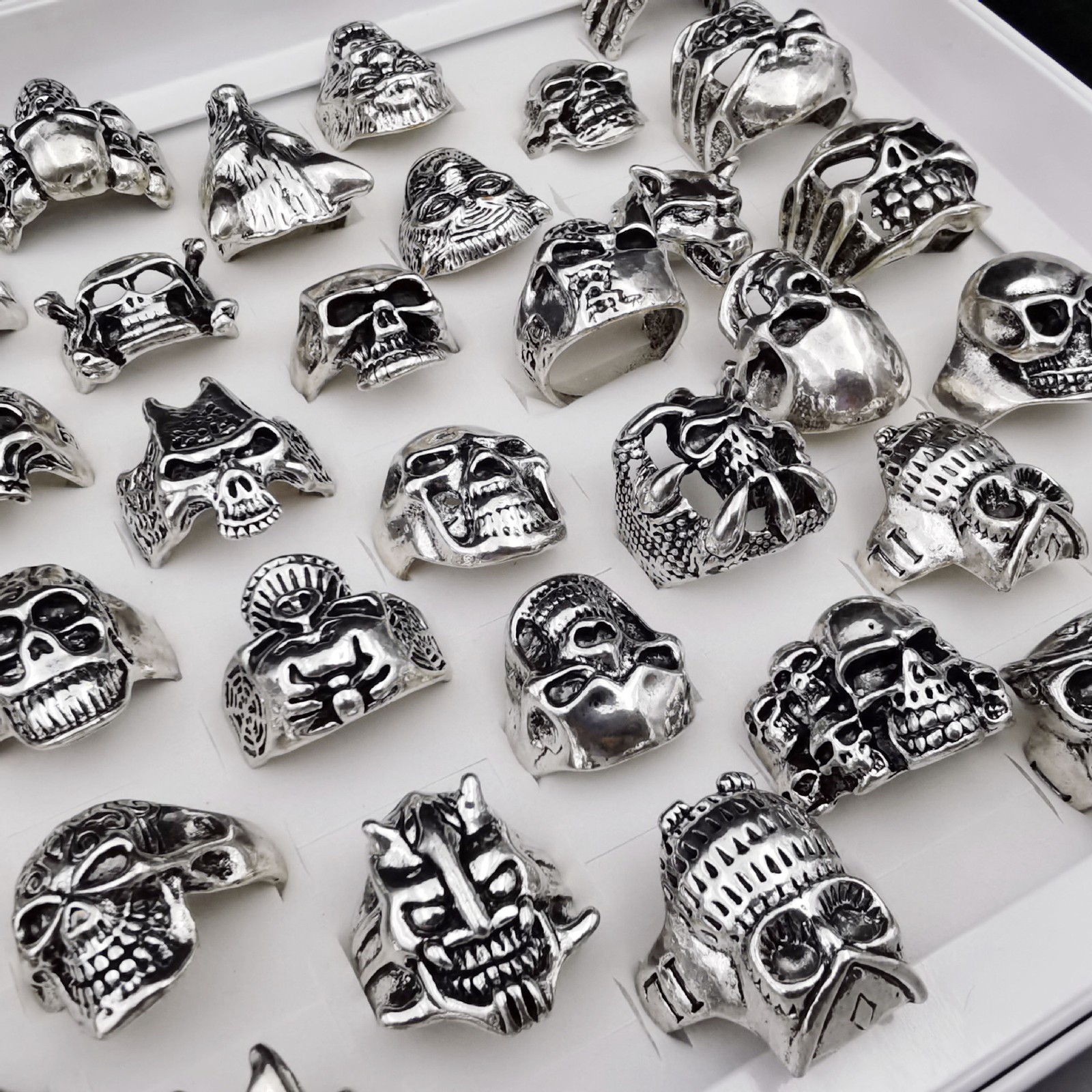 25/50Pcs Bulk Skeleton Rings Antique Silver Gothic Skull Halloween Daily Jewelry