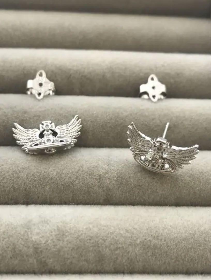 Vivienne Westwood Earrings Pierced silver 1.7 x 0.7cm NO BOX [EJ361
