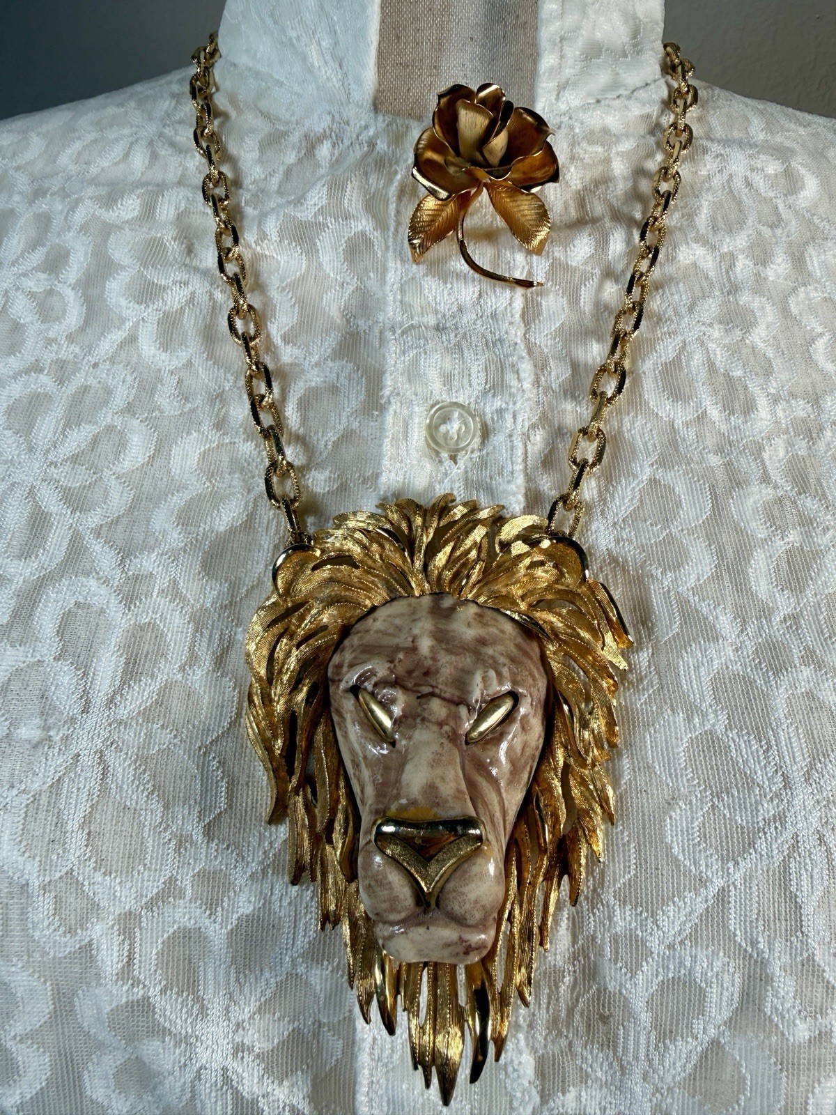 Gold Tone Costume Jewelry Lion Head Pendant Necklace with Cerrito Rose Brooch