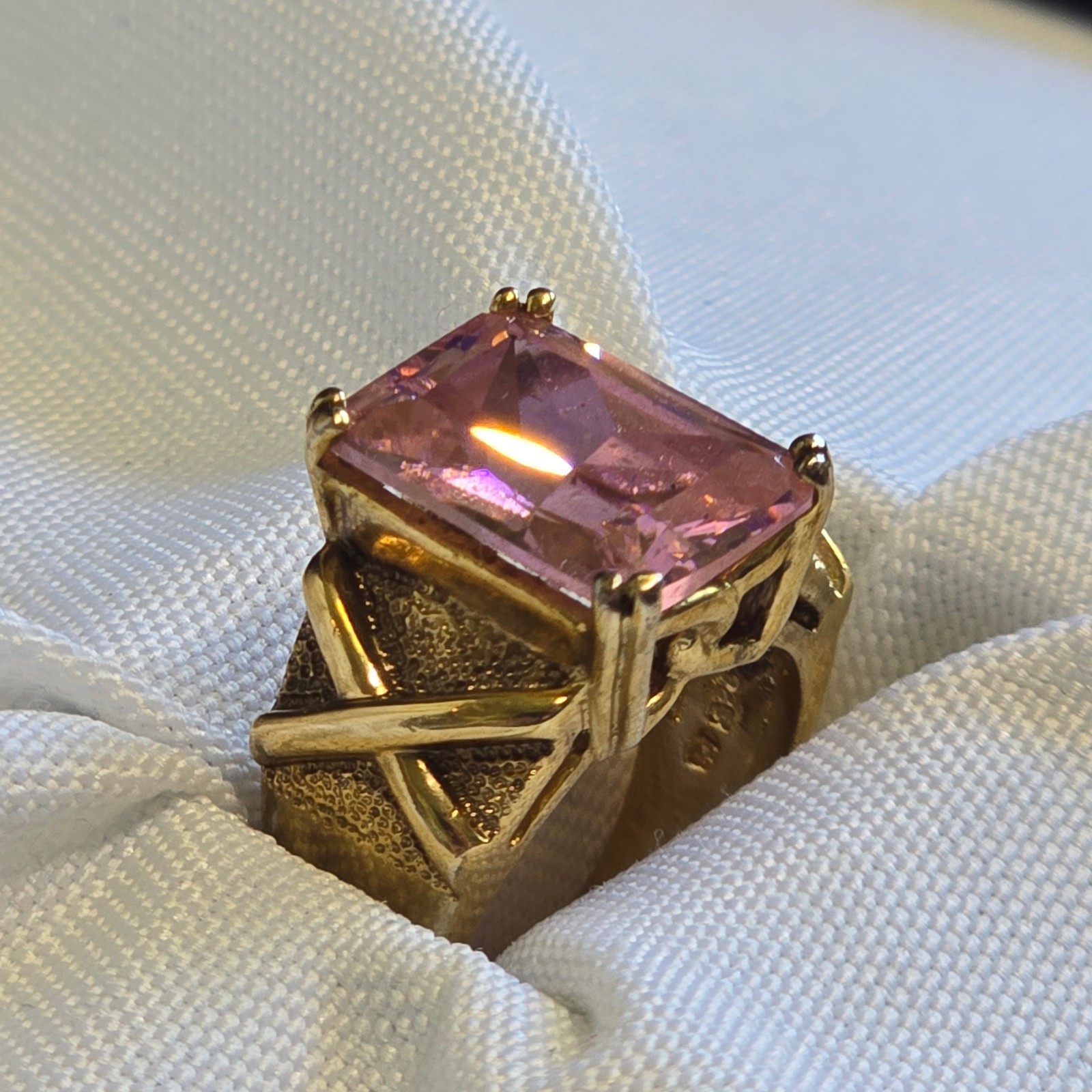 Sterling Silver Ring 9.8g Fine Jewelry Size 6.5 Band Pink Stone *READ*