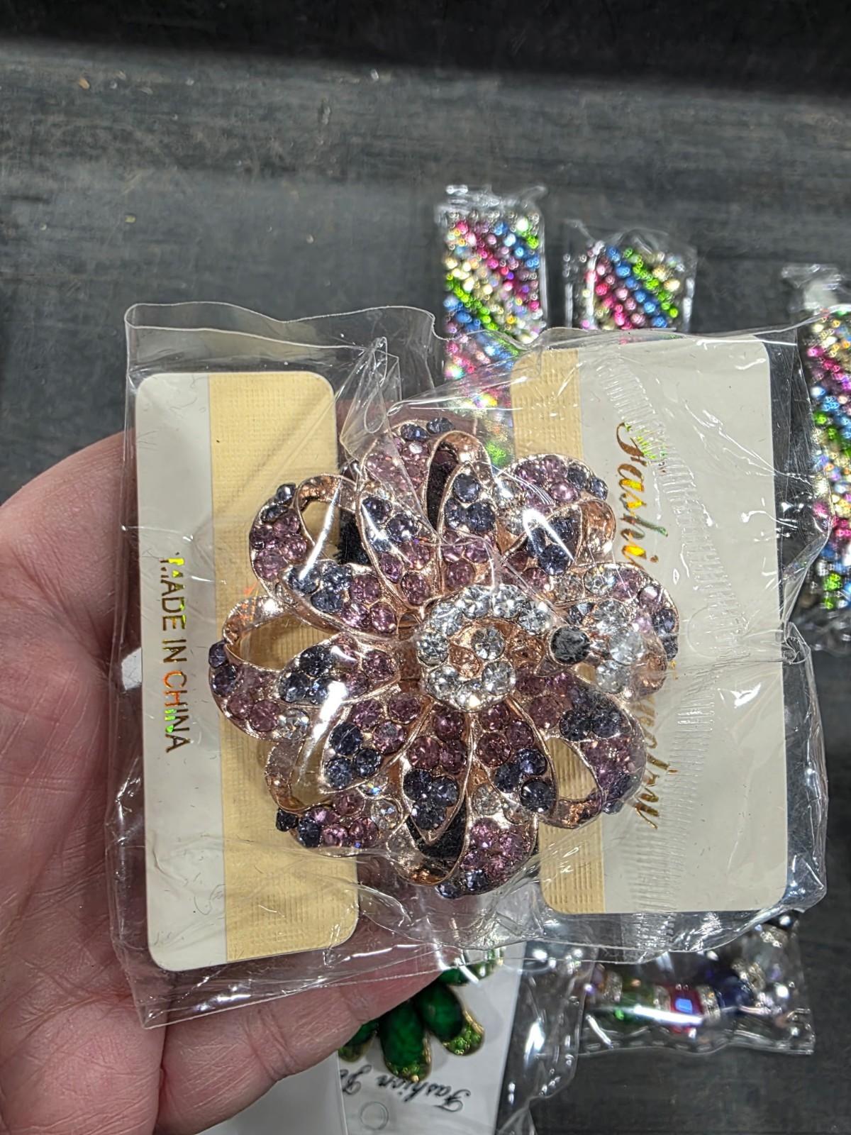 fashion jewelry lots wholesale 101 Pieces. See Description. Ship From Arizona