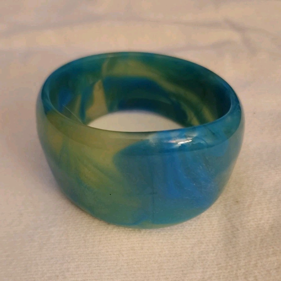 Blue Green Wide Plastic/Resin Bangle Bracelet, Round, No Closure, No Stone
