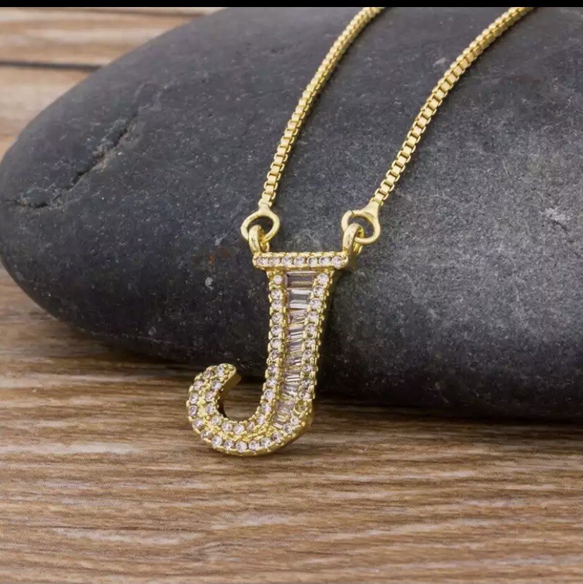 Initial Gold-Plated Necklace *1PIECE*