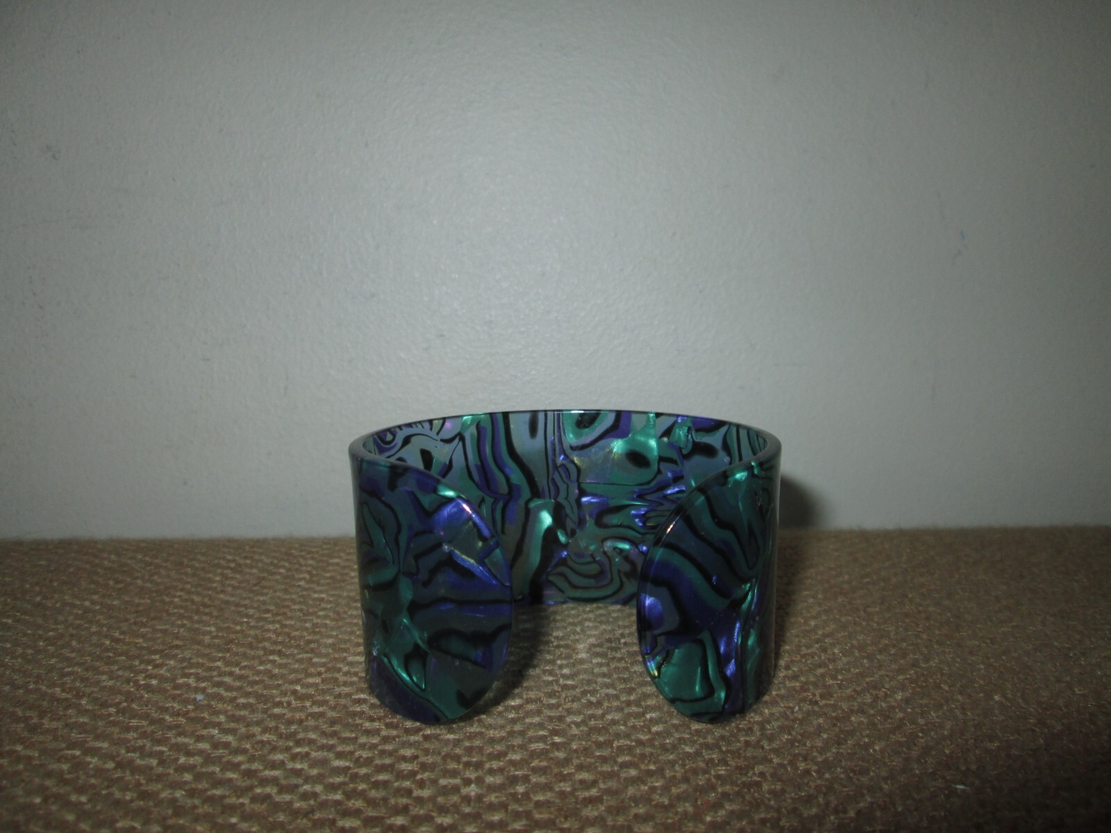 Green Purple 60s-Look Lucite Acrylic Cuff Bracelet Hand Painted w/ Alcohol Ink