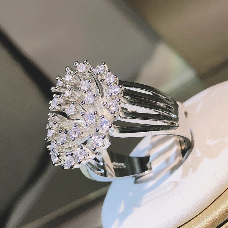 925 Sterling Silver Super Shiny Starburst Cluster Dandelion “Diamond” Ring w/ CZ