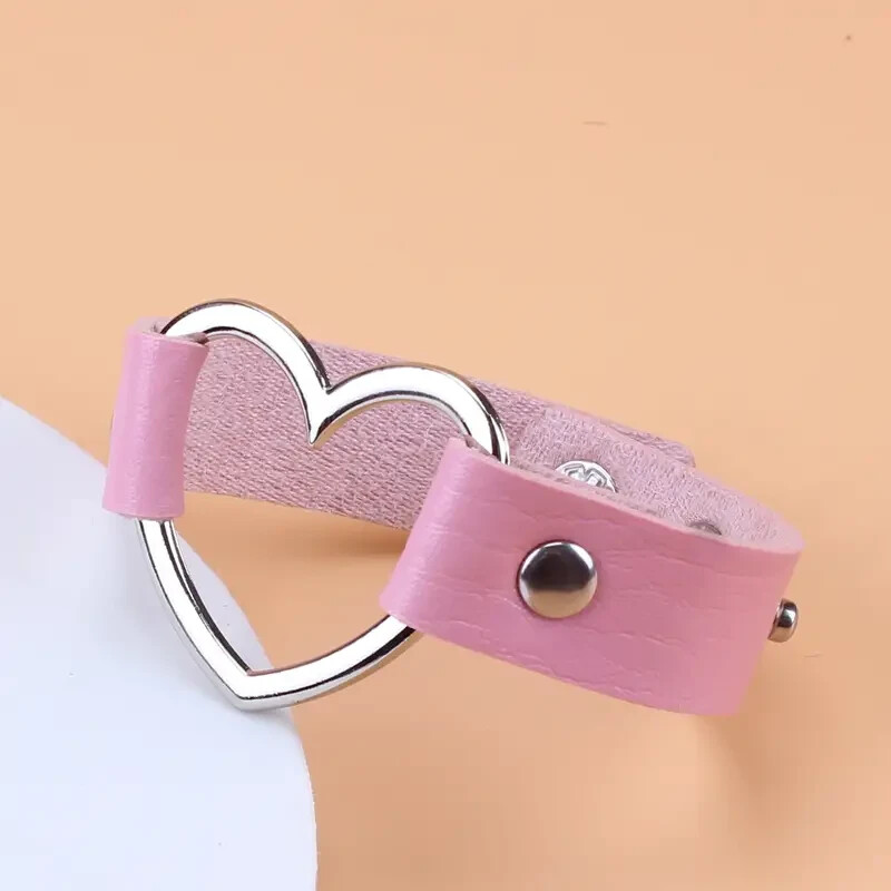 8.5″ Leather Heart Bracelet Stackable Adjustable Snap New Free Ship 9001 9002