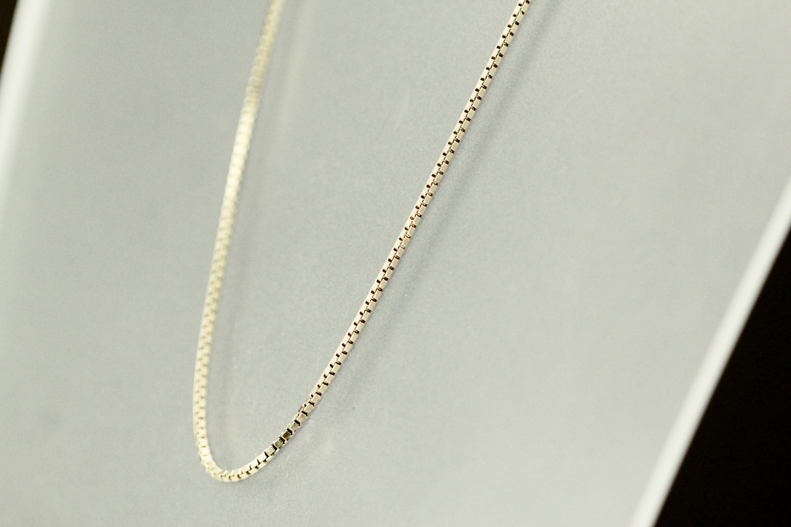 Gold Toned 925 Sterling Silver Box Chain Necklace 18″ Long 5.6 grams (NEC5614)