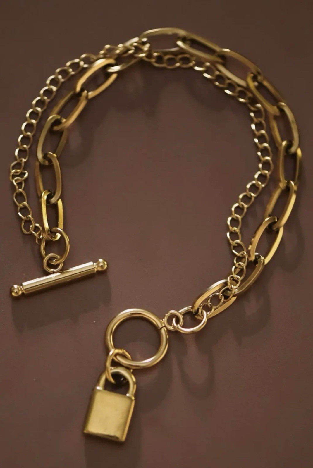 Gold Tone Oval Link Chain Bracelet w/ Toggle Clasp Padlock Dangle Charm