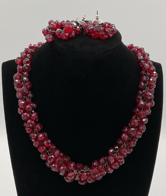 White House Black Market Cherry Red Crystal Beaded Necklace 20″ And Earrings
