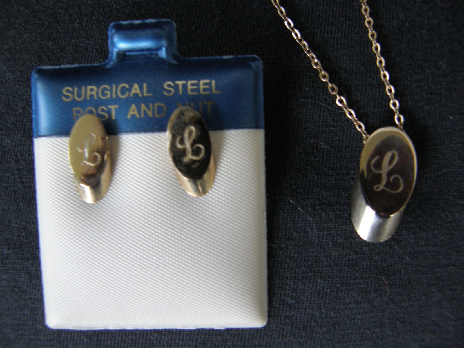 SURGICAL STEEL POST AND NUT EARRINGS AND CHAIN AS SEEING IN PICTURES