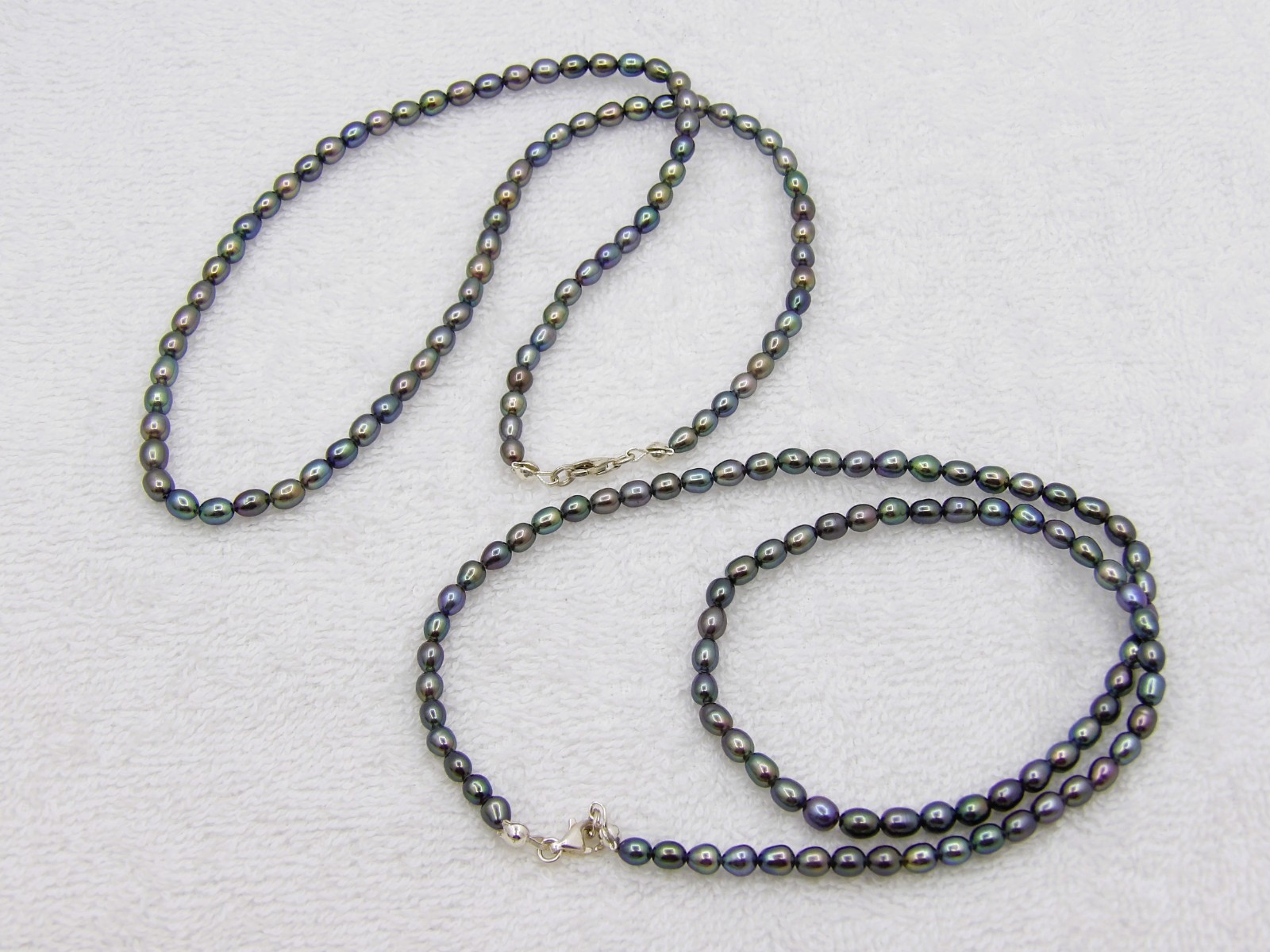 19 inches long Genuine Peacock Rice Freshwater Pearl Necklace NK815