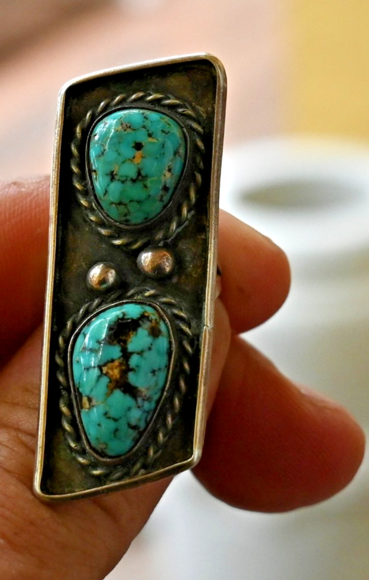 OLD BIG Navajo ring RARE spiderweb #8 TURQUOISE! & Sterling 13.7 grams size 5.5