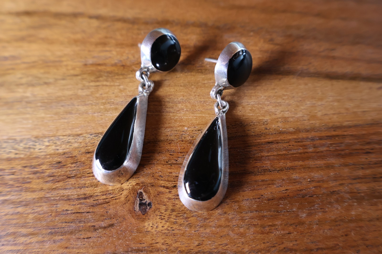 Vintage Taxco Mexican Sterling Silver Black Onyx Teardrop Earrings | 11.5g