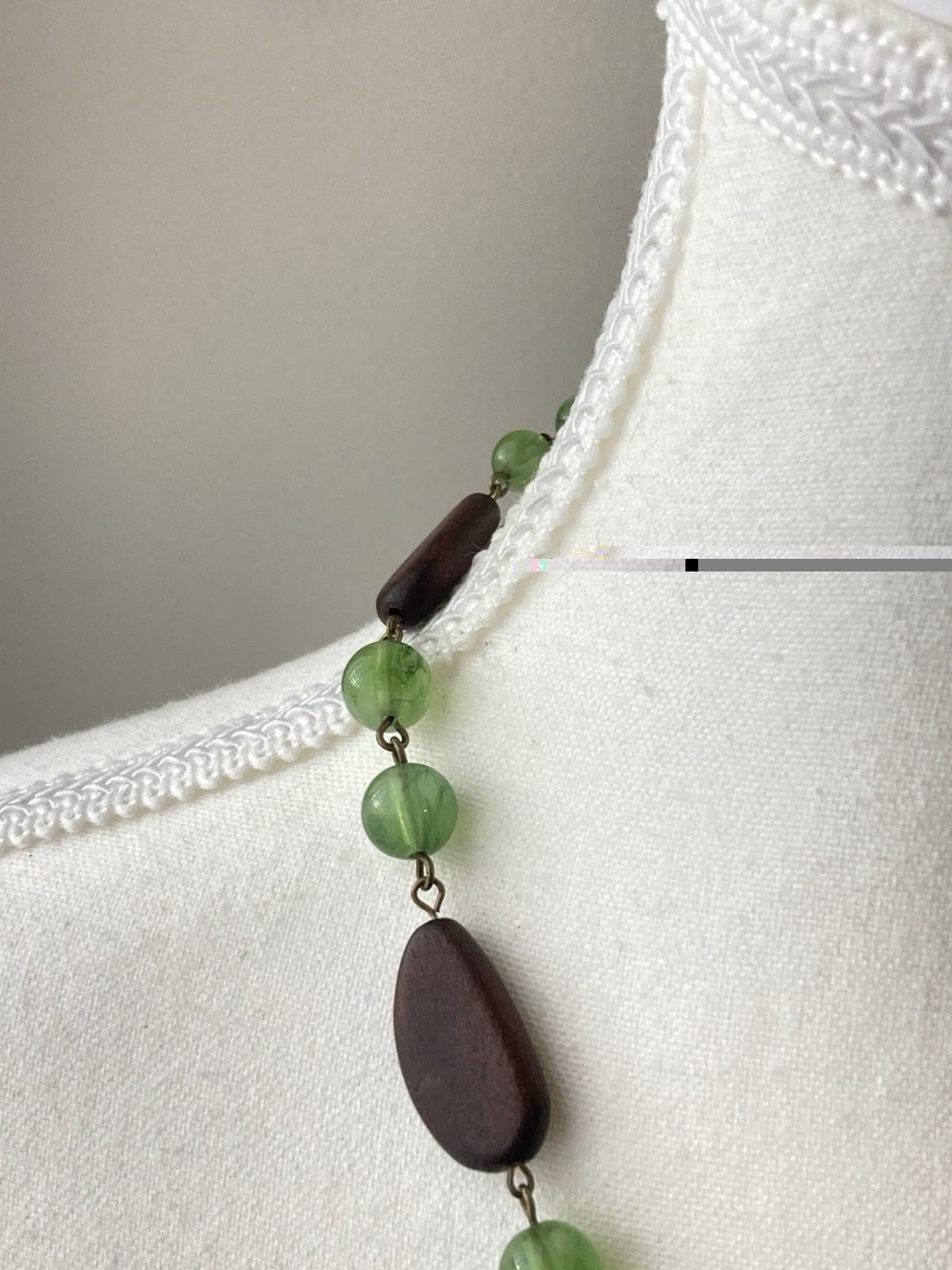 SAQ Boho Pendant Necklace Green Beads Brown Earthy Antique Gold Tone Circle