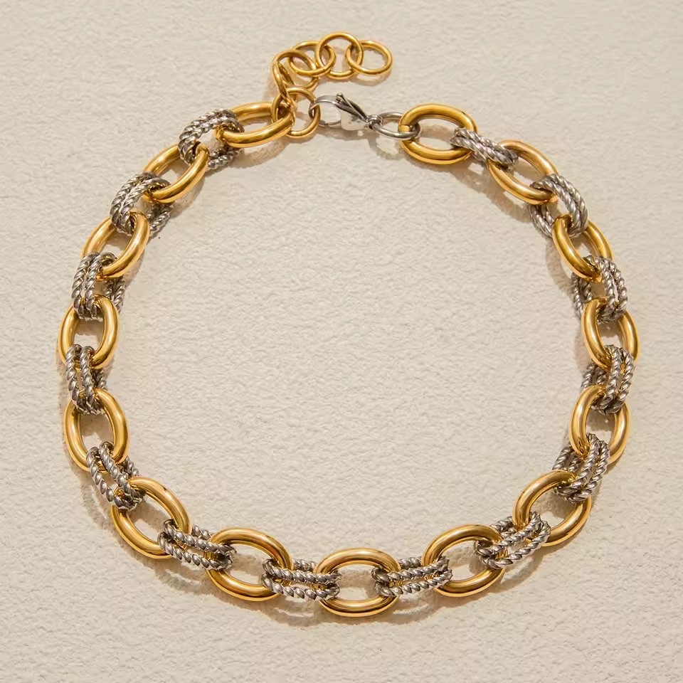 ZARD Textured Link Statement Chain Necklace In Gold Silver Combination