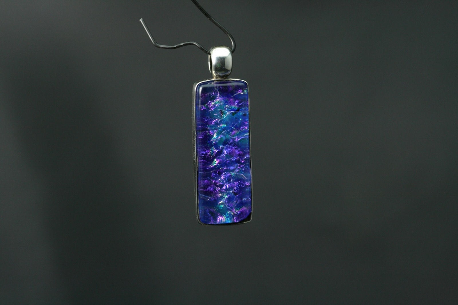 925 Sterling Silver Enameled Metallic Flakes Pendant 9.8 grams PEN1616