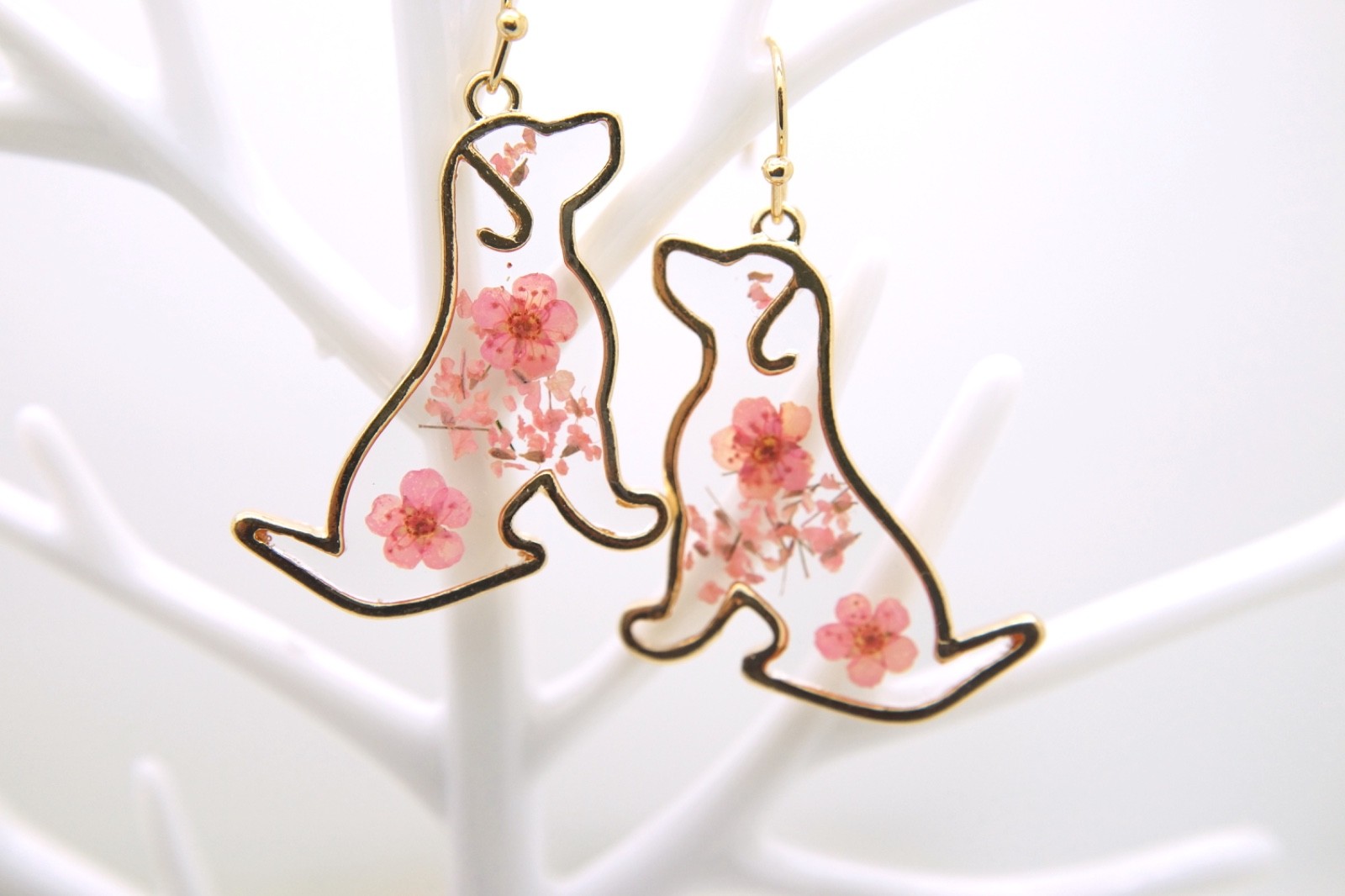 Sweet Dog Dried Real Flower Earrings Women’s Pressed Floral 1.5″‘