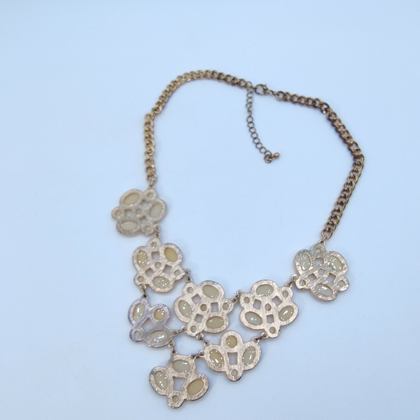 Maximalist Mod Style Bib Statement Necklace Gold Tone Faceted Acrylic