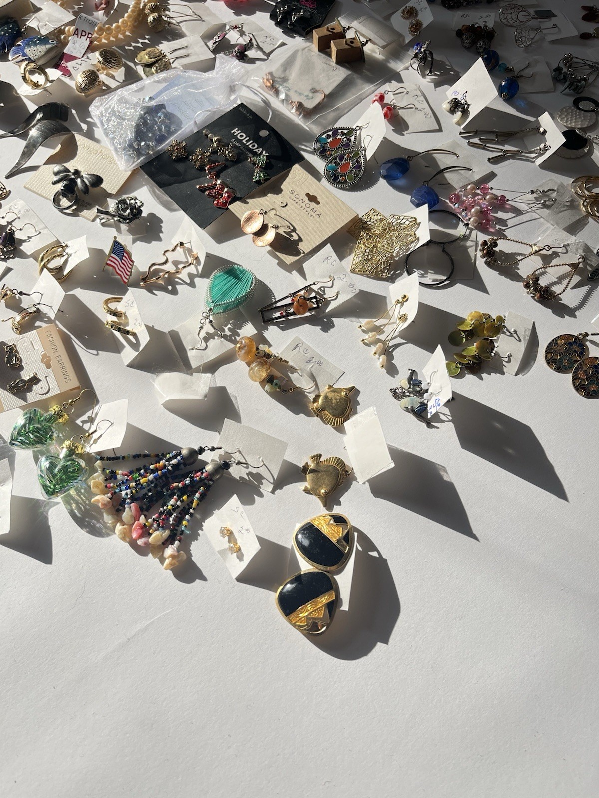 Mixed Fashion Jewelry Lot Mostly Earrings – 300+ Pairs – 5lbs