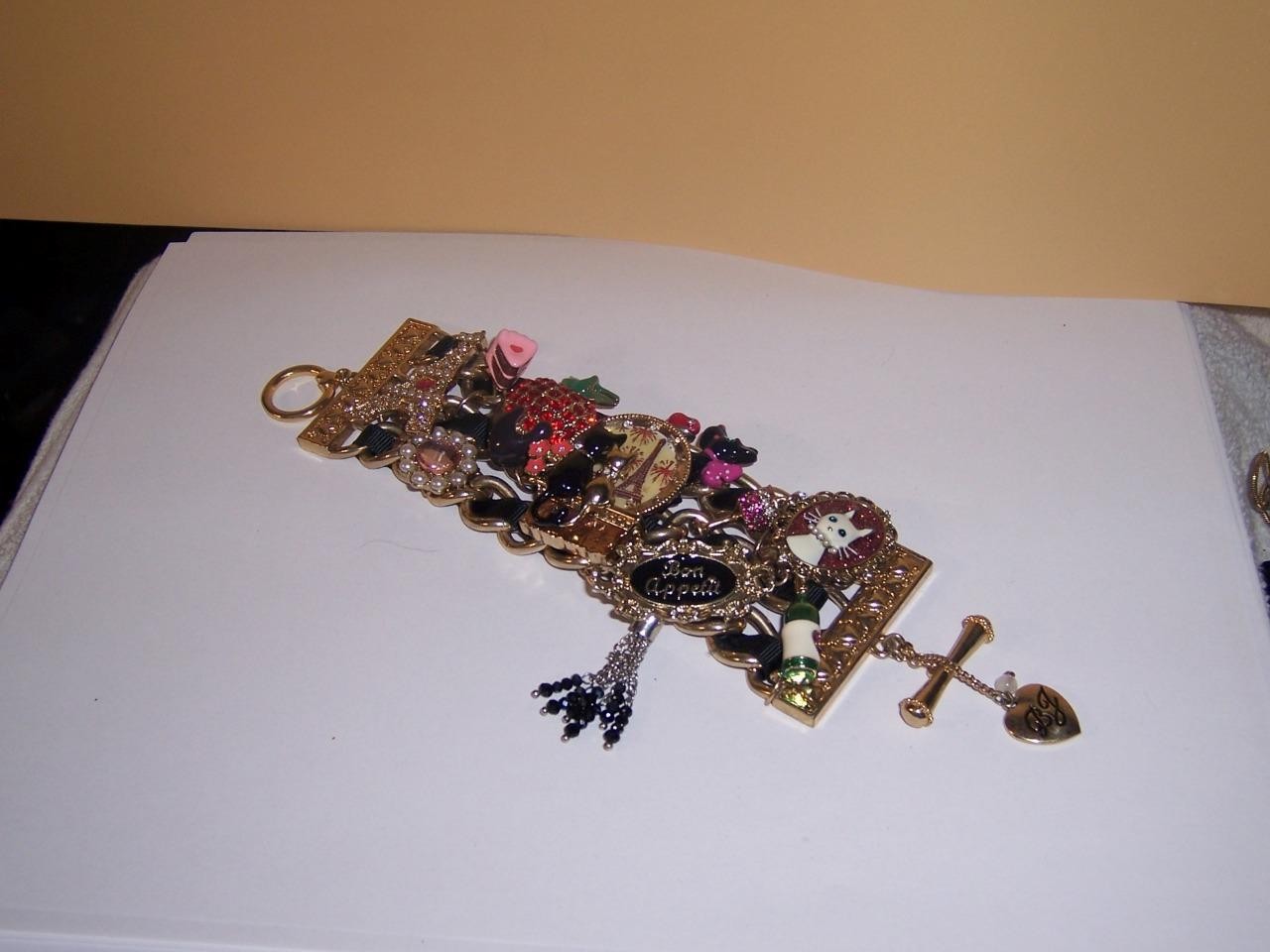 BETSEY JOHNSON PARIS EIFFEL TOWER ENAMEL CATS CLOCK RHINESTONES BRACELET
