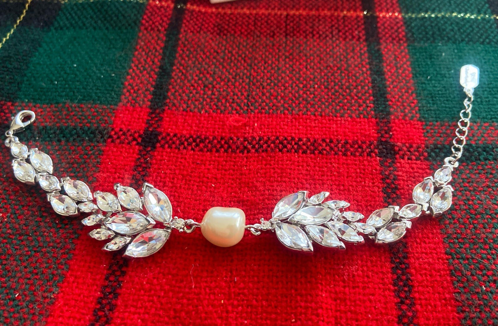 Vintage Camrose & Kross Audrey Hepburn Rhinestone & Pearl Bracelet NWOB