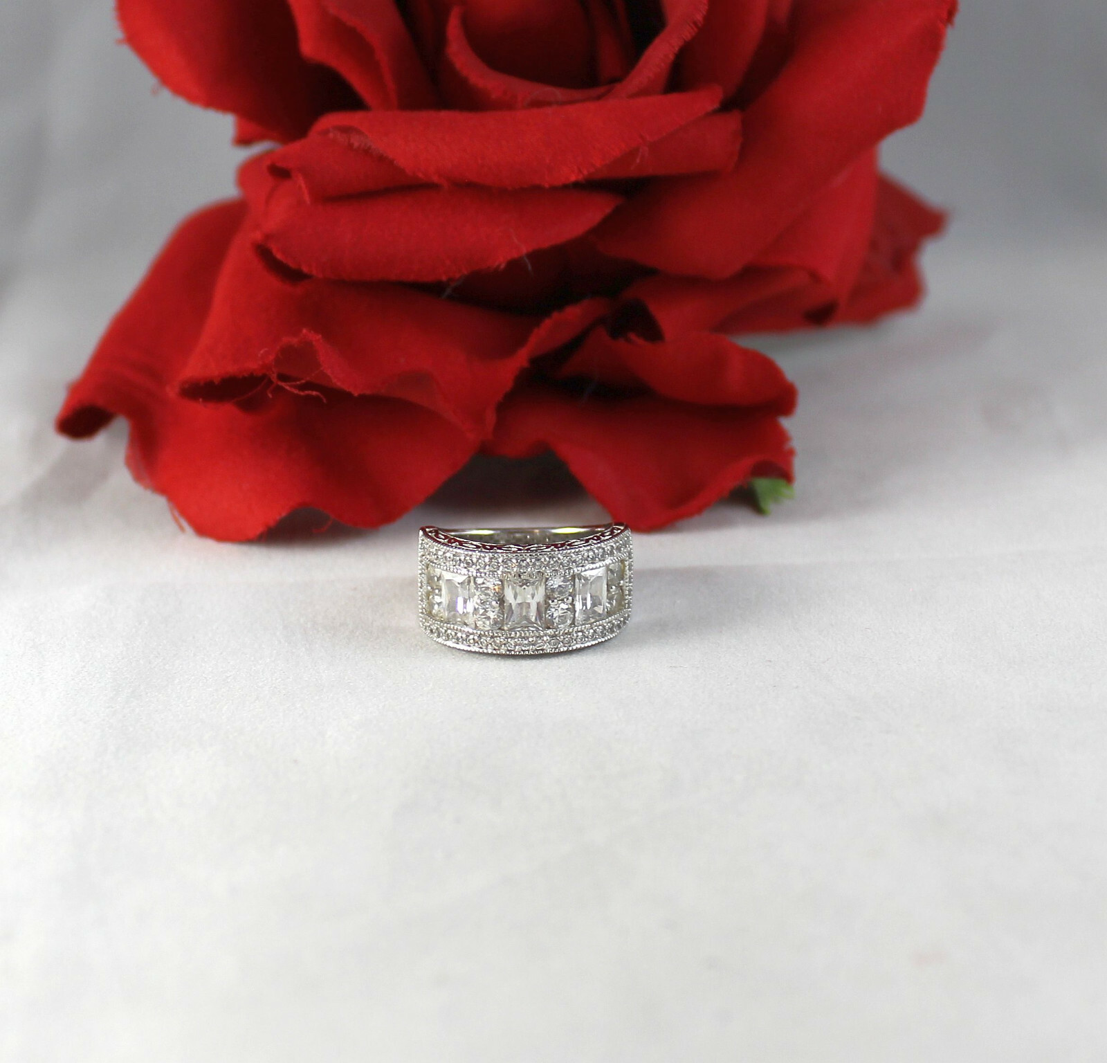 Sterling Silver Vanna K Sparkling CZ 9.07g Ring size 7 CAT RESCUE