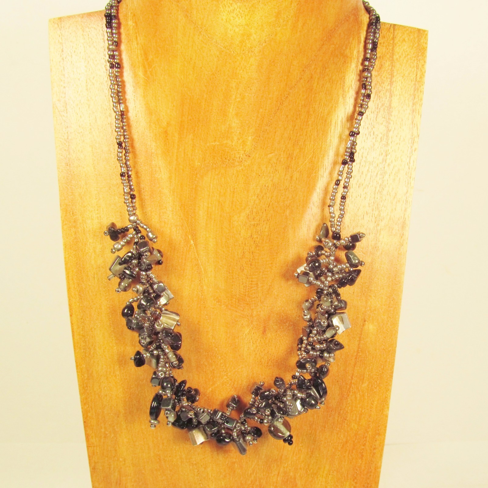 20″ Metallic Silver Stone Shell Chip Handmade Seed Bead Necklace FREE SHIPPING!