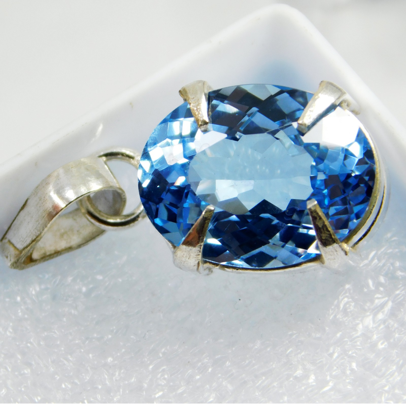 Natural 32.50 CT Certified Blue Sapphire Loose Gemstone Pendant 925 Solid Silver