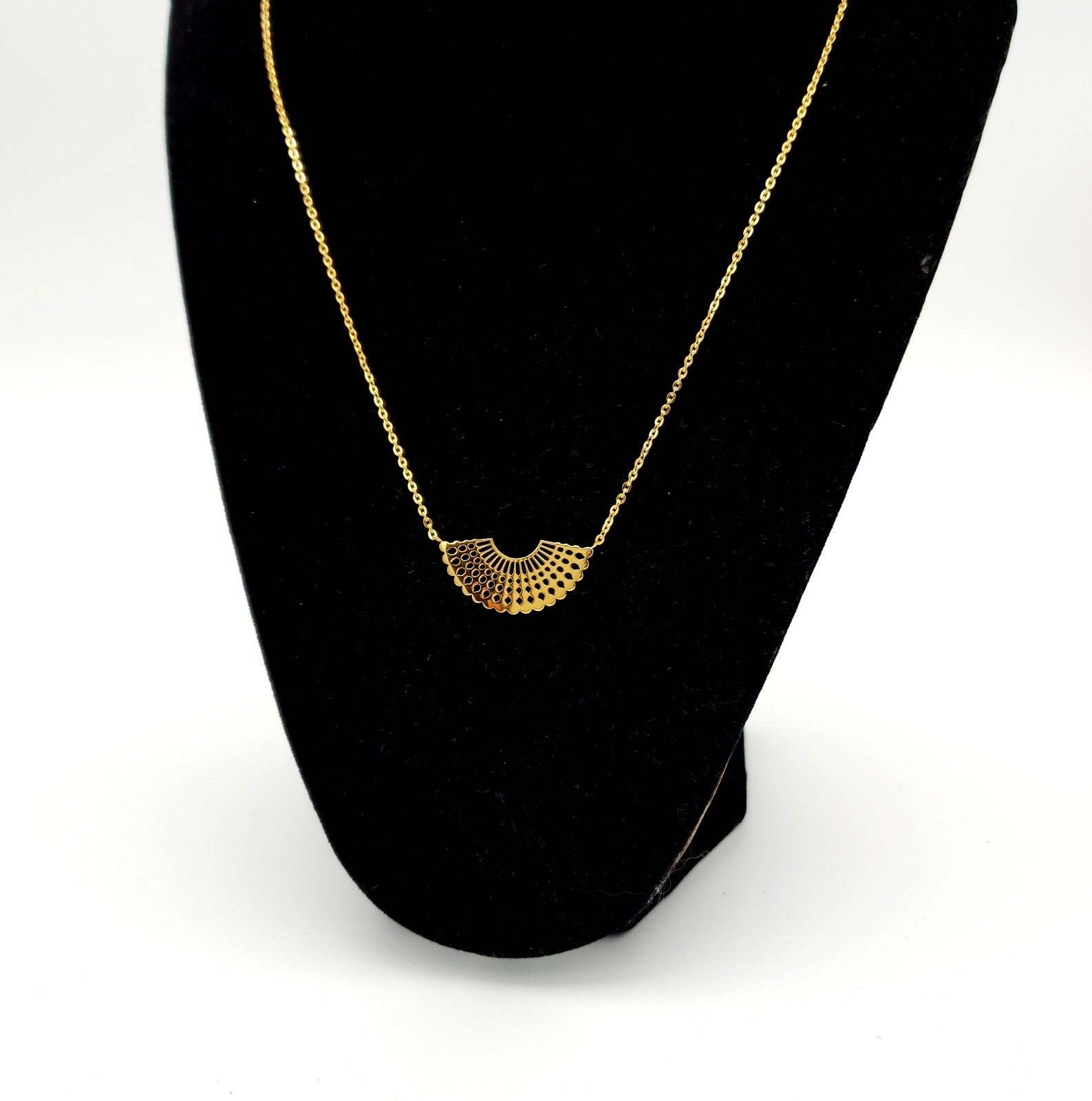 Egyptian Broad Collar [GOLD] Plated Necklace Pendant Jewelry Bib Ancient Pharaoh
